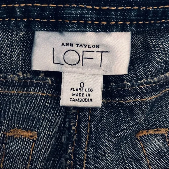 NWOT LOFT Jeans w/ Curved Pockets - Picture 5 of 7